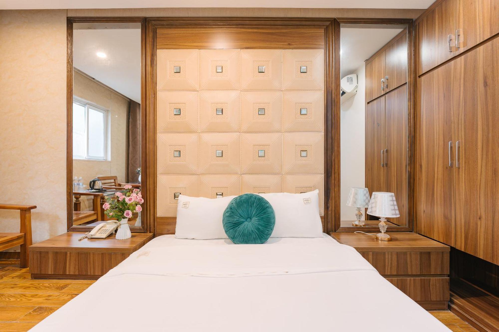 The Ky Moi Hotel And Spa - Ha Noi Center- Near Vincom Ba Trieu Hanoi Dış mekan fotoğraf